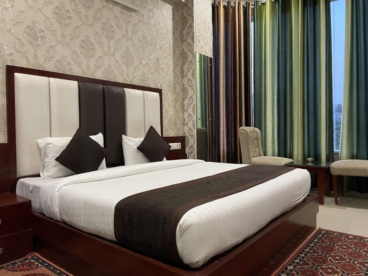 Sumedha G Village Resort And Spa Raiwala Екстериор снимка