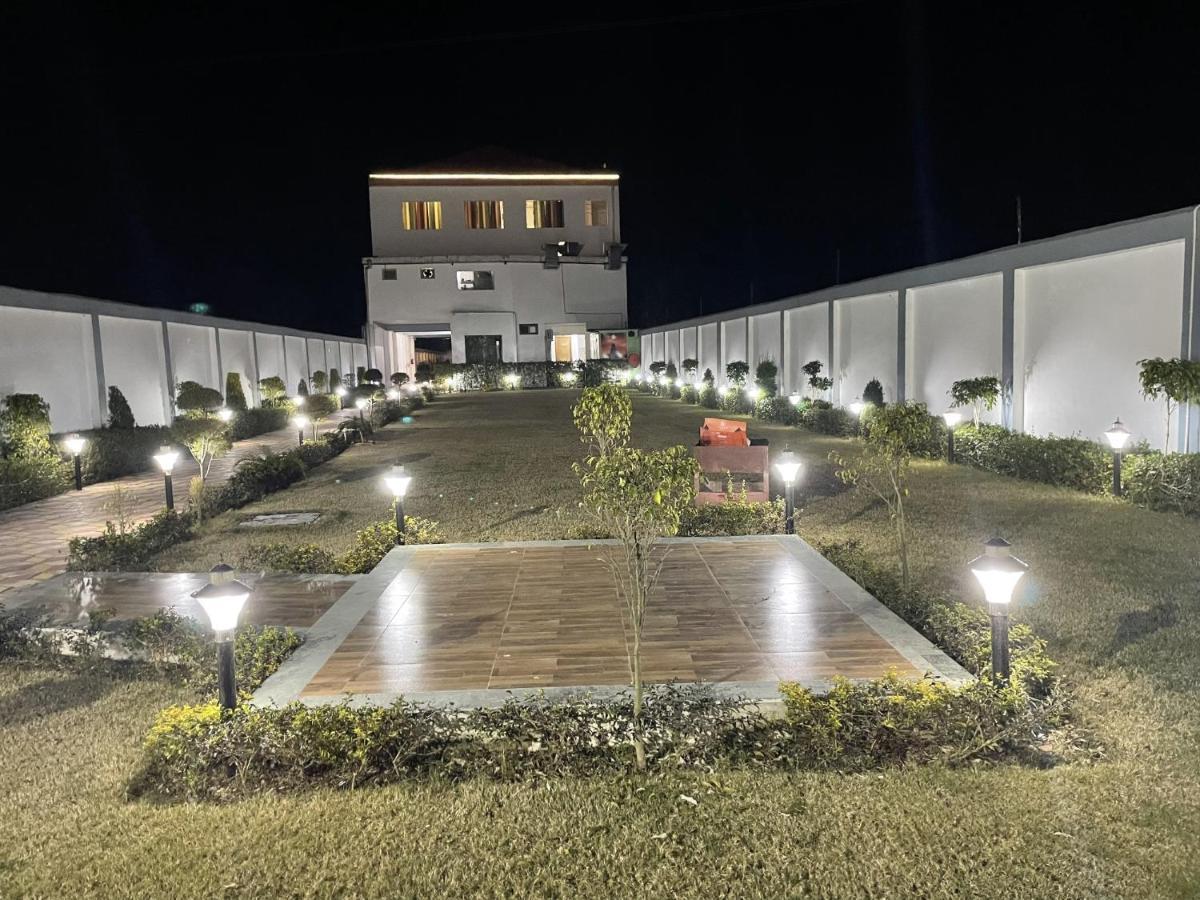 Sumedha G Village Resort And Spa Raiwala Екстериор снимка