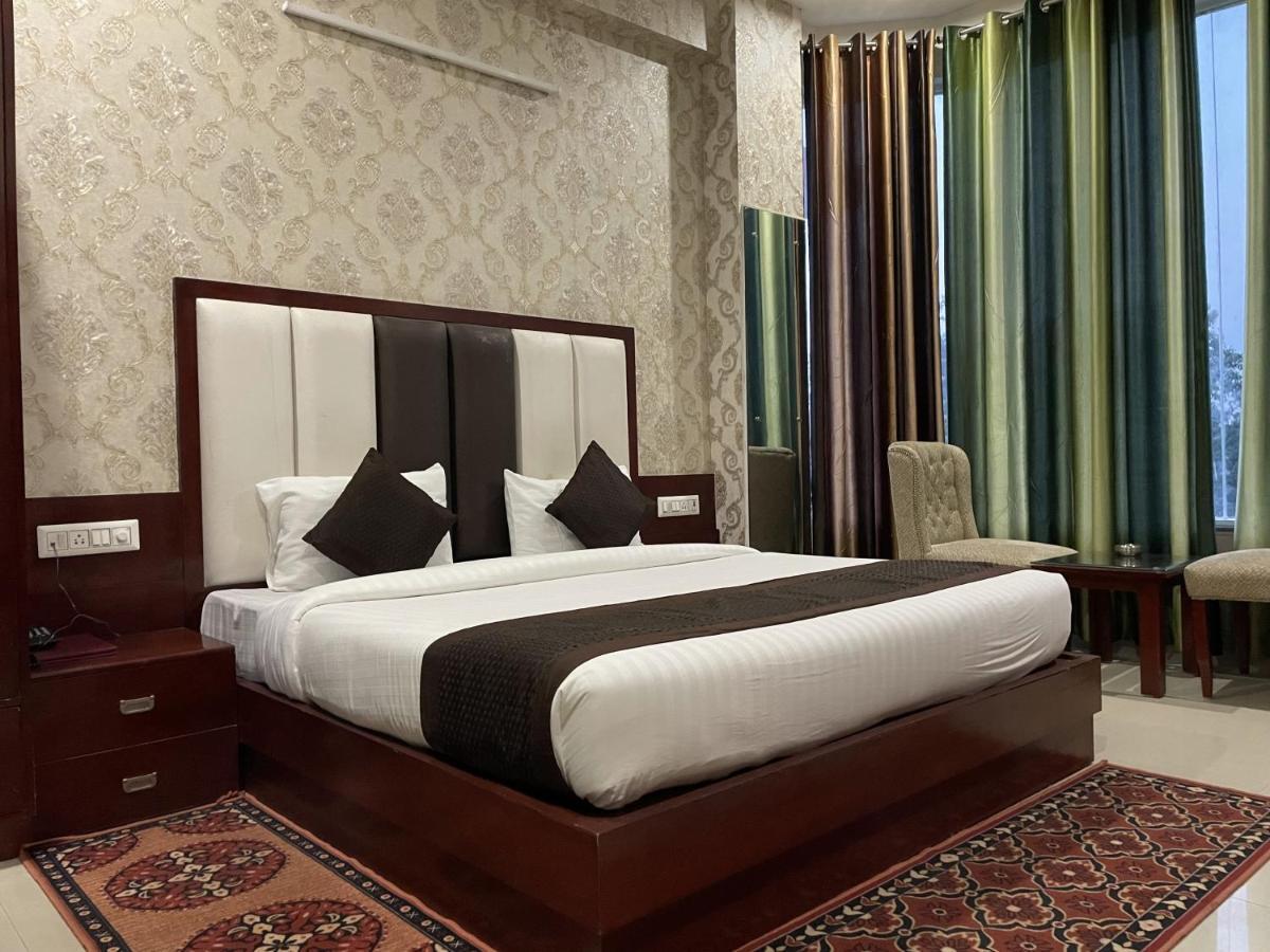 Sumedha G Village Resort And Spa Raiwala Екстериор снимка